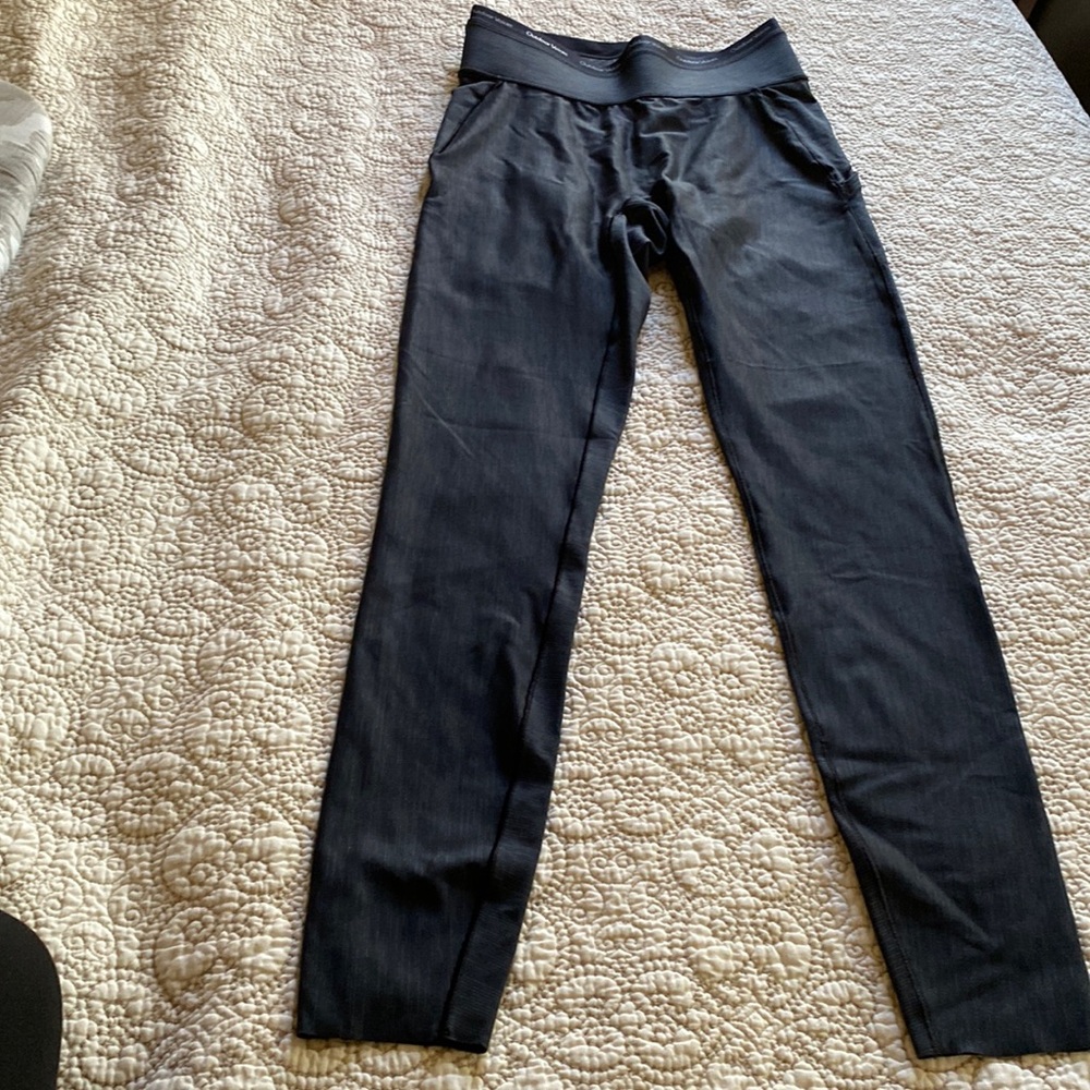 - Outdoor Voices  black leggings XS NWT